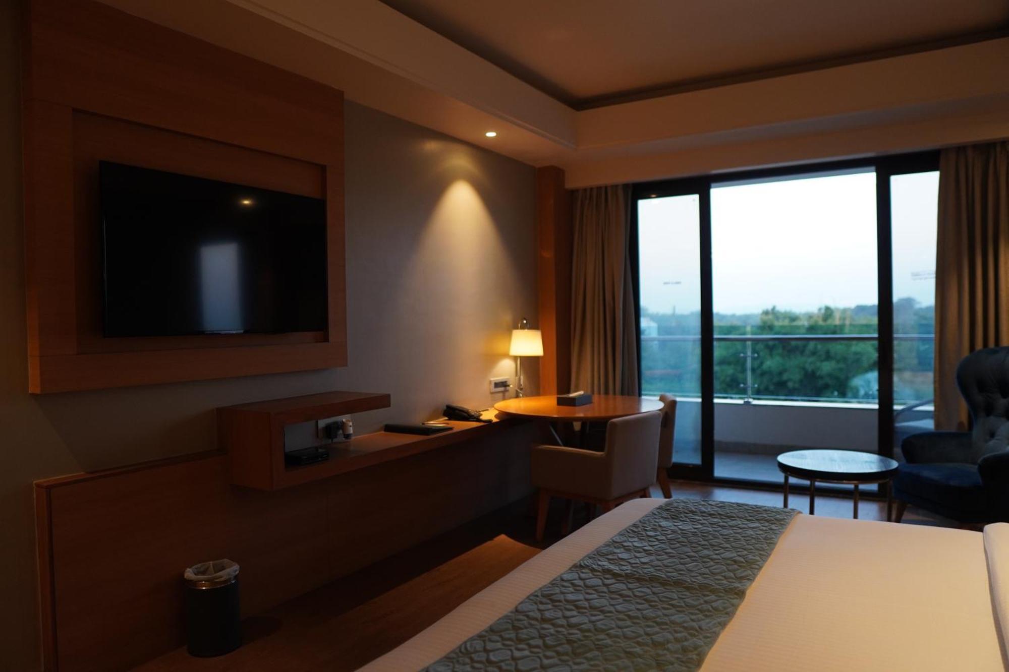 Hotel Kiranshree Grand Guwahati Exterior foto