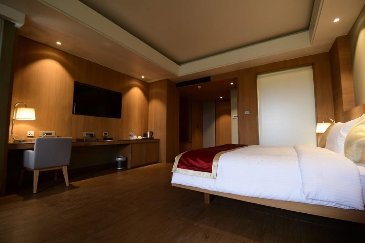 Hotel Kiranshree Grand Guwahati Exterior foto