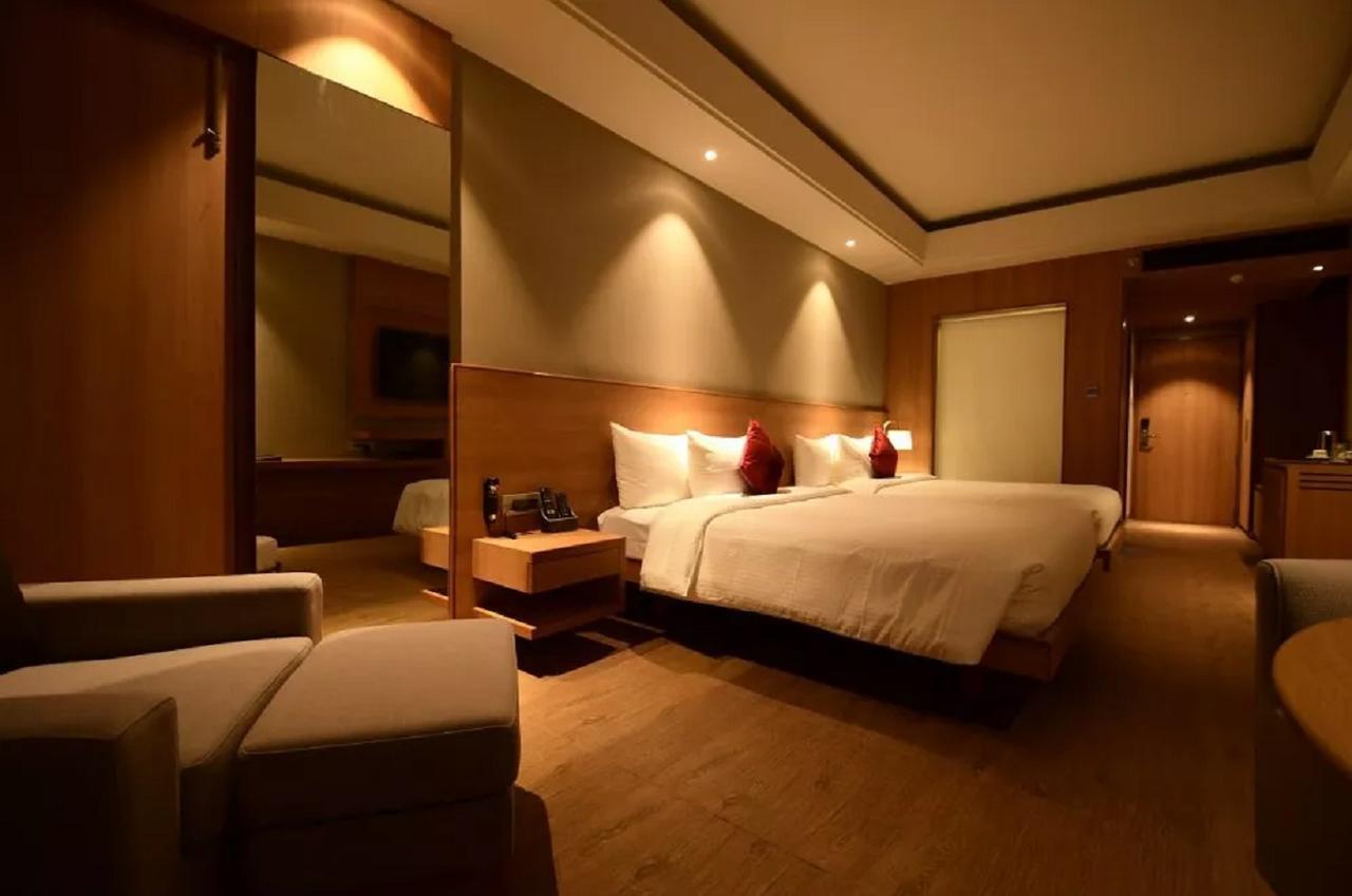 Hotel Kiranshree Grand Guwahati Exterior foto
